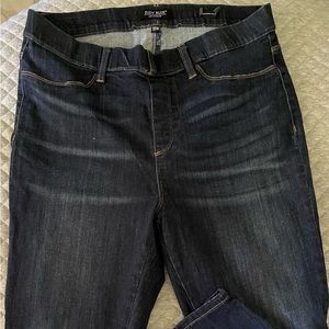 Judy blue pull on jeans. 18w